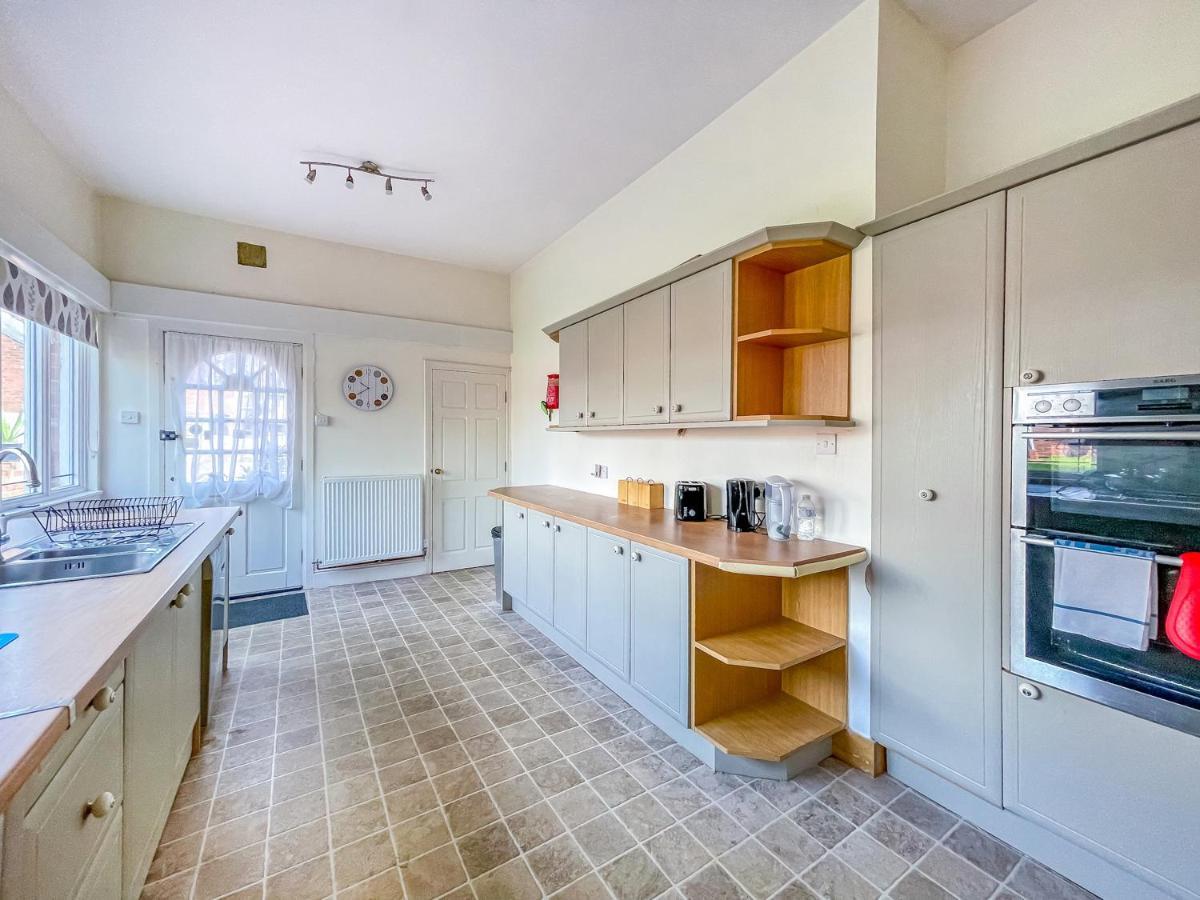 *Rg9Bc* For Your Most Relaxed & Cosy Stay + Free Parking + Free Fast Wifi * Leeds (West Yorkshire) Exterior foto