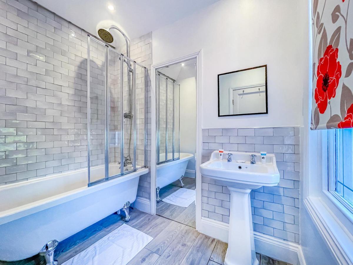 *Rg9Bc* For Your Most Relaxed & Cosy Stay + Free Parking + Free Fast Wifi * Leeds (West Yorkshire) Exterior foto